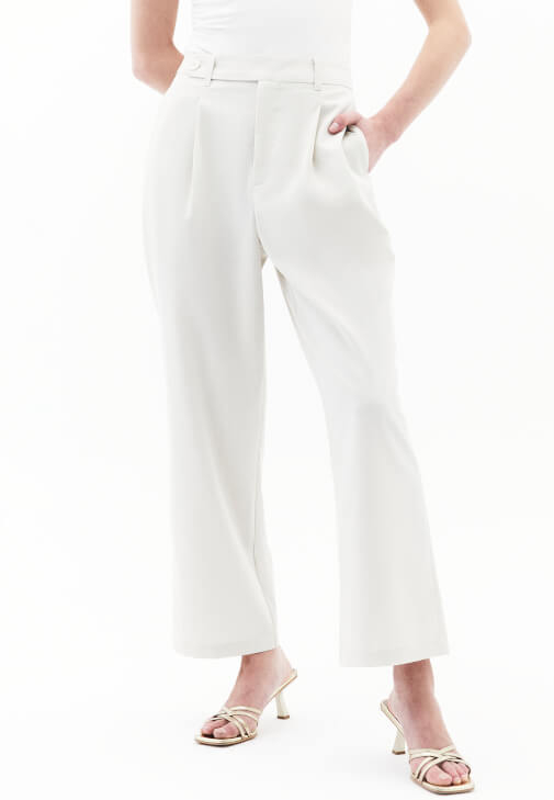 Yüksek Bel Straight-Fit Pantolon ve Asimetrik Bluz Kombini