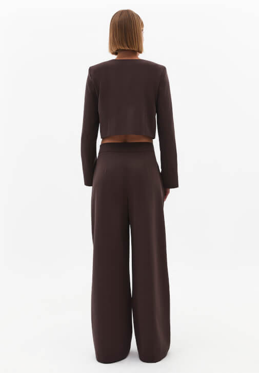 Pileli Pantolon ve Crop Ceket Kombini
