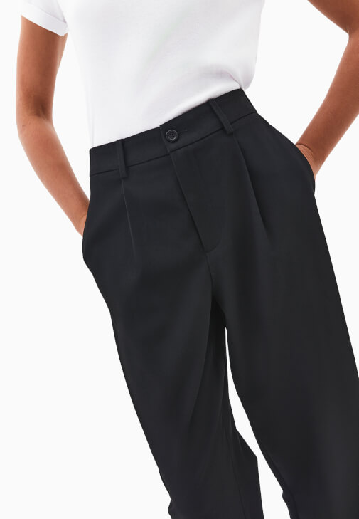 Kumaş Balon Pantolon ve Blazer Ceket Kombini