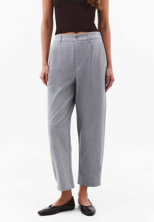 Balon Pantolon ve Kaşmir Kazak Kombini