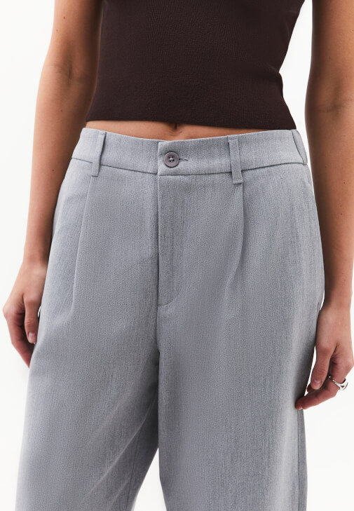 Balon Pantolon ve Kaşmir Kazak Kombini