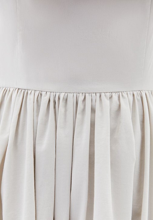 Omuz Açık Balon Elbise ve Terlik Kombini