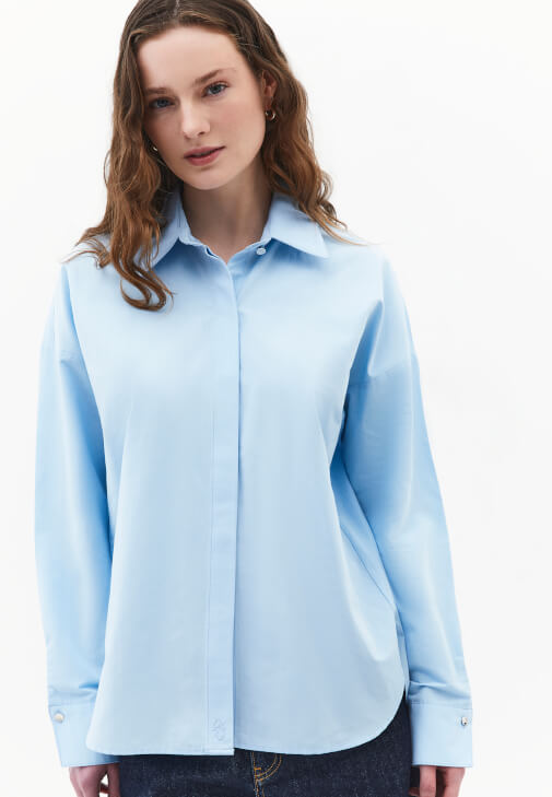 Poplin Gömlek ve Barrel-Fit Pantolon Kombini