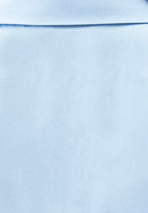 Poplin Gömlek ve Barrel-Fit Pantolon Kombini