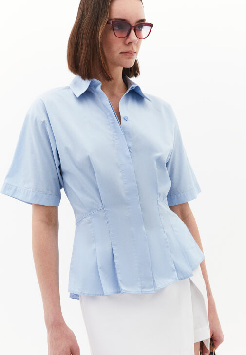 Büzgü Detaylı Gömlek	ve Şort Etek Kombini