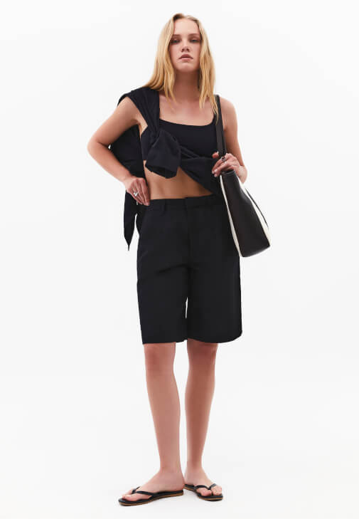 Askılı Bralet ve Keten Şort Kombini