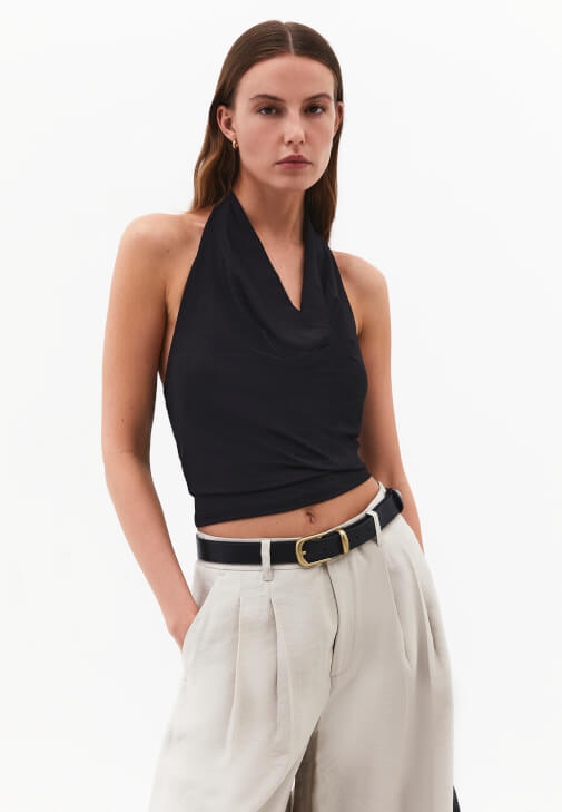 Siyah Degaje Yaka Bluz