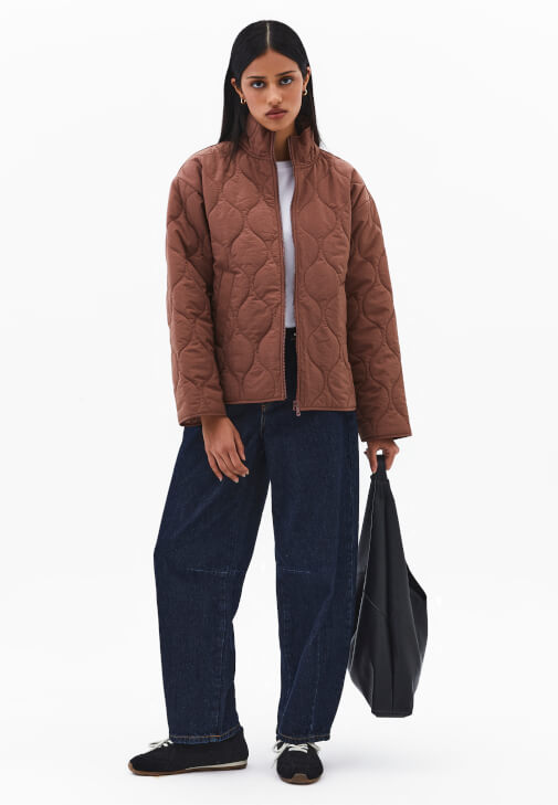  Loose-Fit Mont ve Barrel-Fit Pantolon Kombini