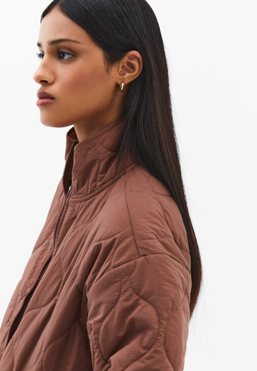 Loose-Fit Mont ve Barrel-Fit Pantolon Kombini