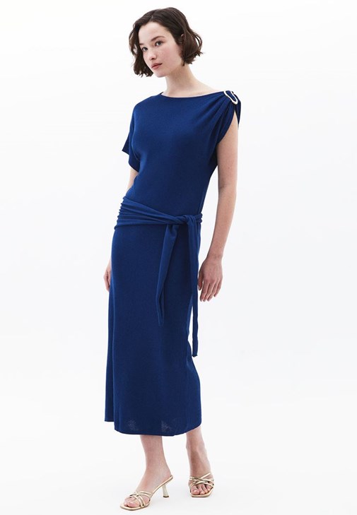 Triko Uzun Elbise ve Topuklu Terlik Kombini