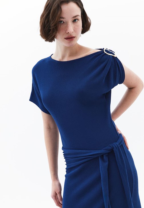 Triko Uzun Elbise ve Topuklu Terlik Kombini