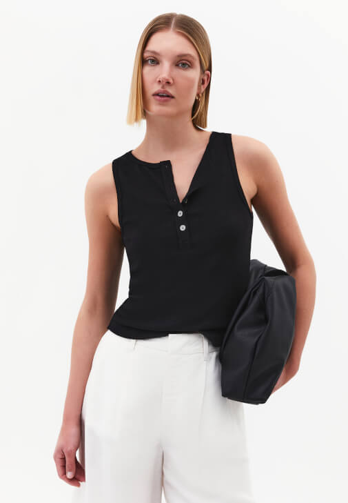 Siyah Düğme Detaylı Atlet