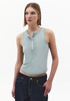 Bayan Yeşil Düğme Detaylı Atlet