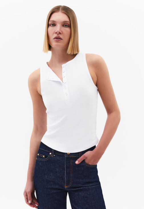 Beyaz Düğme Detaylı Atlet