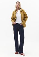 Bayan Beyaz Düğme Detaylı Atlet