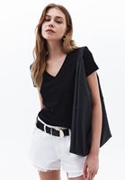 Bayan Siyah V Yaka Pamuklu Tişört