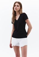 Bayan Siyah V Yaka Pamuklu Tişört