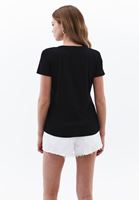 Bayan Siyah V Yaka Pamuklu Tişört