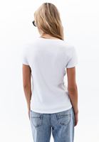Bayan Beyaz V Yaka Pamuklu Tişört