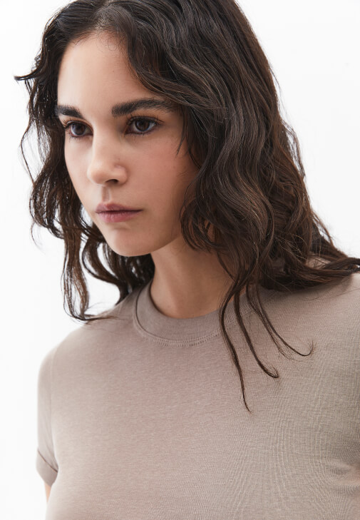 Pamuklu Sıfır Yaka Tişört - Görsel 3