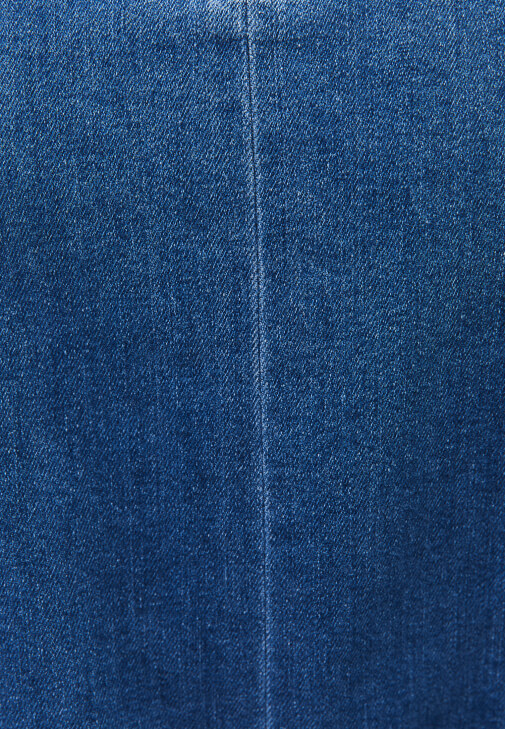 Denim Elbise ve Fileli Babet Kombini