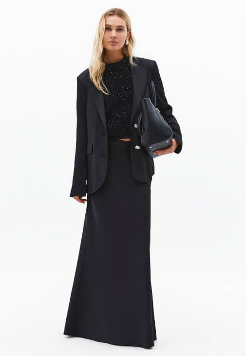 Triko Kazak ve Saten Etek Kombini