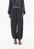 Bayan Gri Büzgülü Saten Balon Pantolon