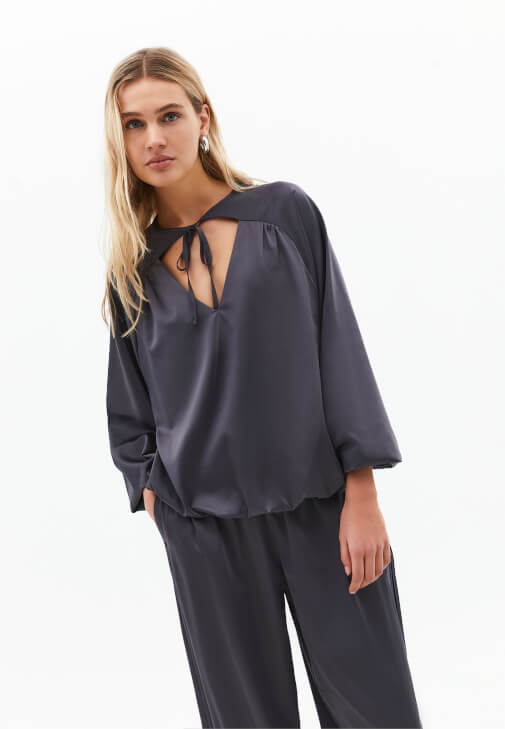  Balon Kollu Saten Bluz