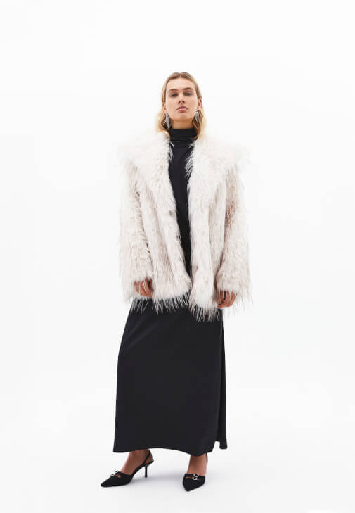 Siyah Sırt Dekolteli Saten Elbise