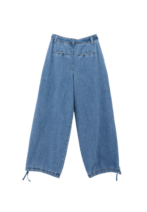 Yüksek Bel Balon Pantolon ve Atlet Kombini