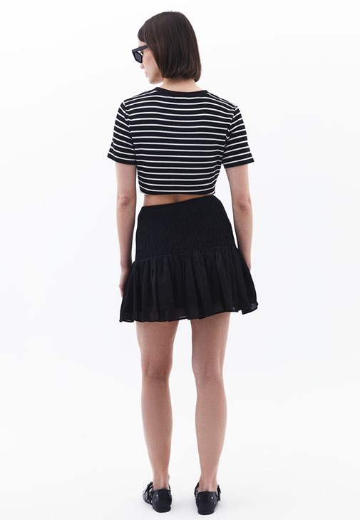 Gipeli Mini Etek ve Süveter Kombini