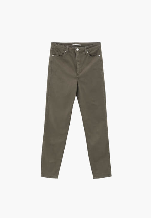 Skinny-Fit Pantolon ve Bomber Ceket Kombini