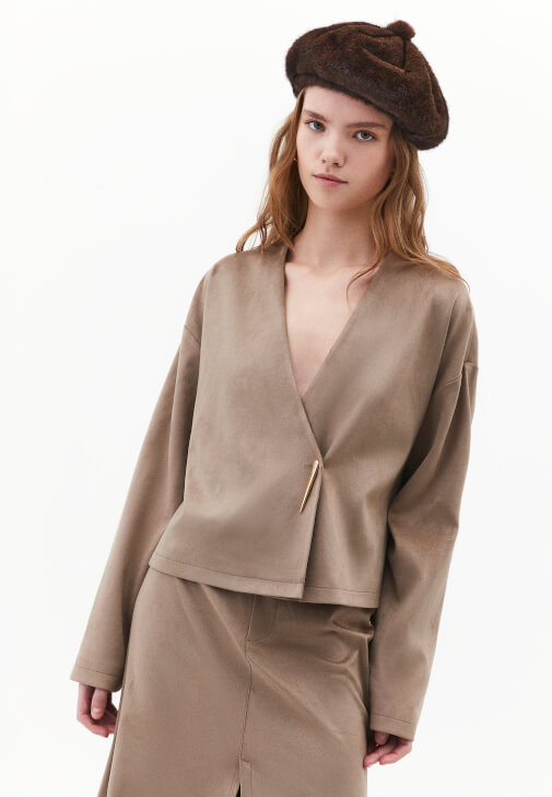 Süet Ceket ve Süet Midi Etek Kombini