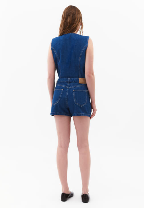 Tencel Denim Şort ve Denim Yelek Kombini