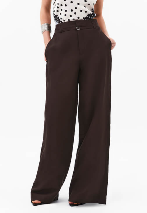 Keten Pantolon ve Fular Kombini