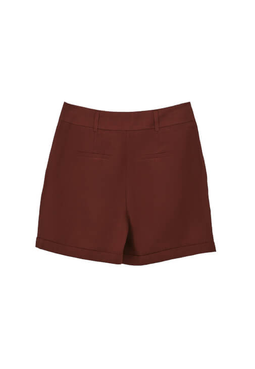 Keten Kısa Şort ve Tencel Bluz Kombini