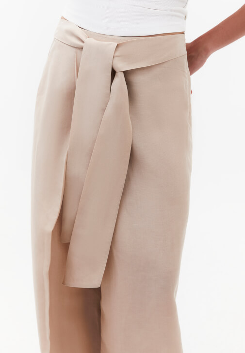 Keten Wide-Leg Pantolon ve Modal Atlet Kombini