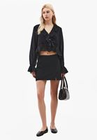 Bayan Siyah Fırfırlı Bluz ( TENCEL™ )