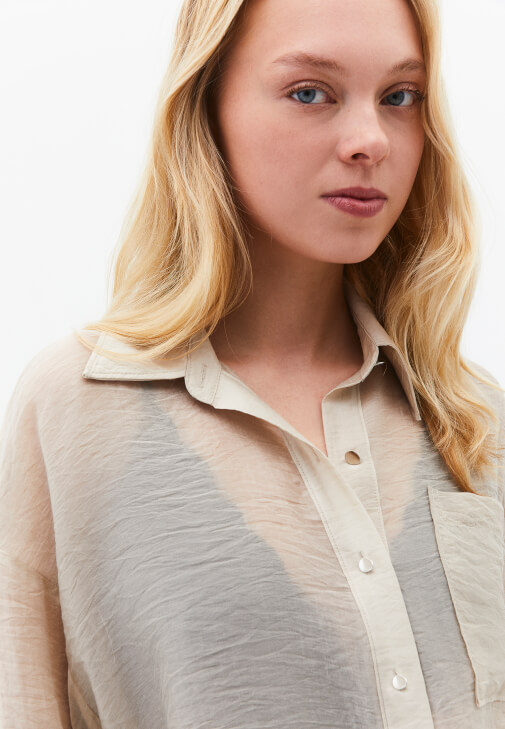 Düğmeli Gömlek ve Pantolon Kombini