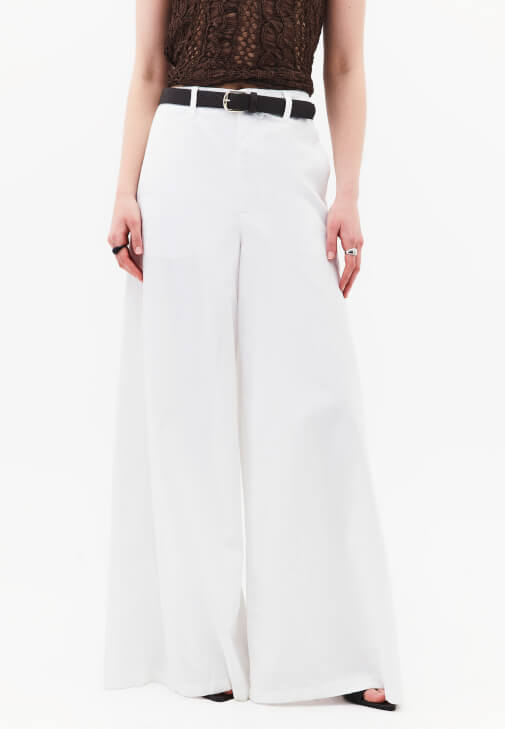 Kemerli Pantolon ve Kazak Kombini