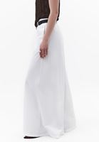 Kemerli Pantolon ve Kazak Kombini