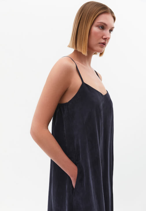 Tencel Uzun Elbise ve Ayakkabı Kombini