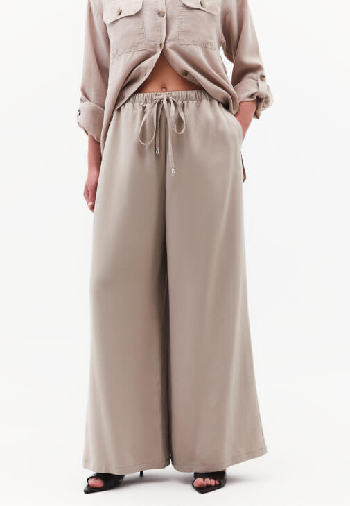Tencel Pantolon ve Cepli Gömlek Kombini