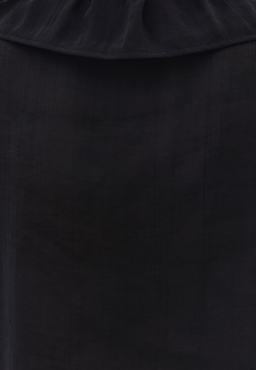 Fırfırlı Bluz ve Orta Bel Kumaş Pantolon Kombini