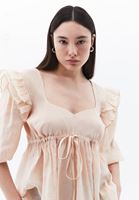 Bayan Bej Fırfır Detaylı Bluz ( TENCEL™ )