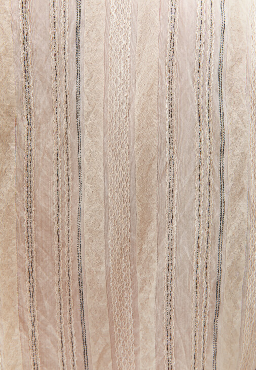 Düğmeli Bluz ve Etek Kombini