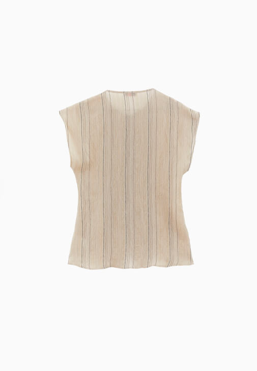 Düğmeli Bluz ve Etek Kombini