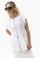 Bayan Beyaz Düğme Detaylı Bluz