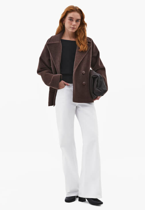 Bot Yaka Kazak ve Wide-Leg Pantolon Kombini