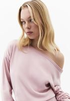 Bayan Pembe Bot Yaka Kazak